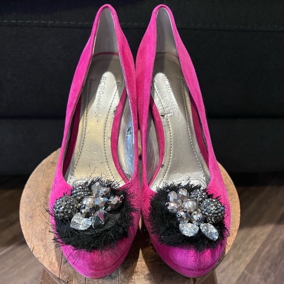 BCBGeneration ladies pink suede prom platform pumps heels shoes 6.5 - Picture 2 of 7